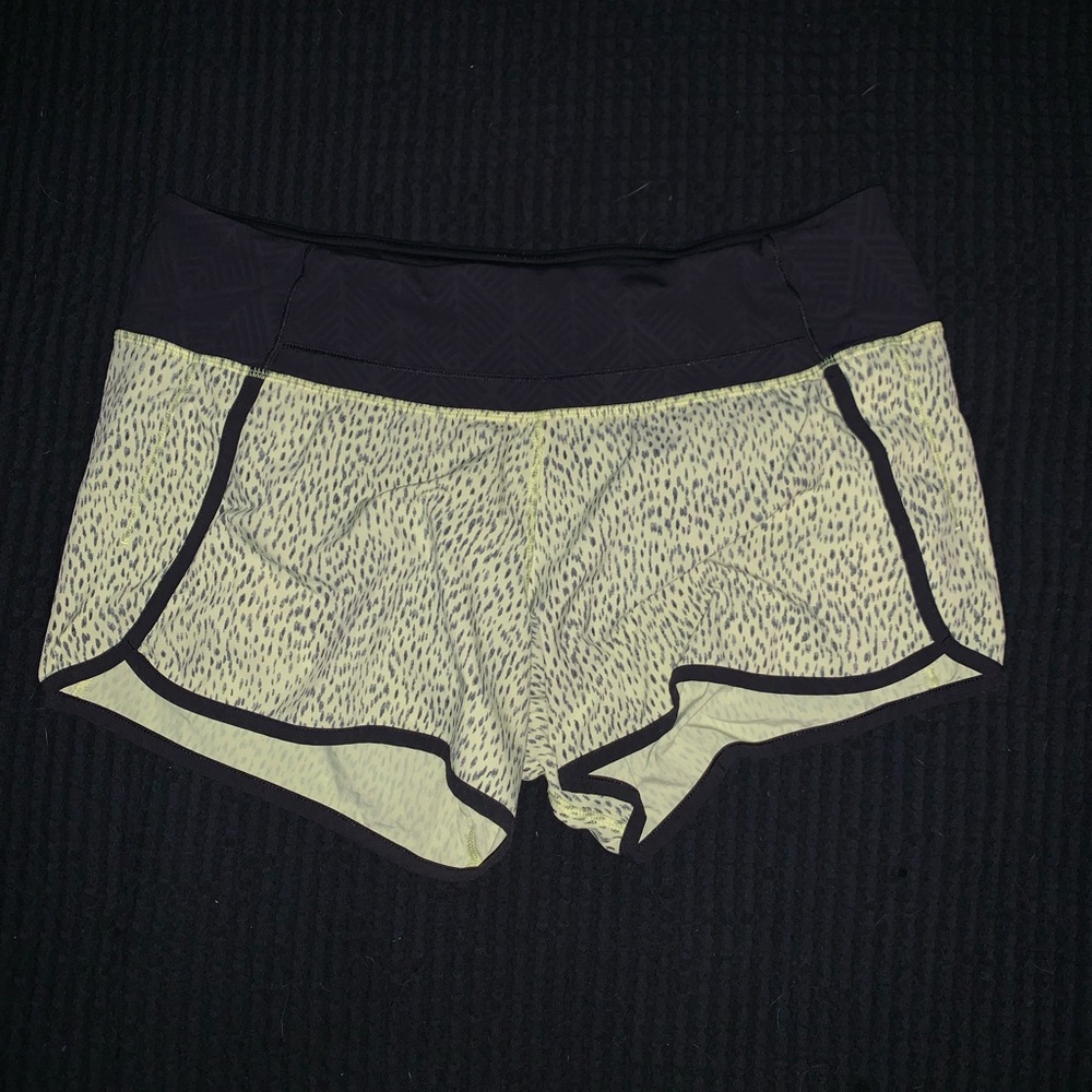 Lululemon run times short